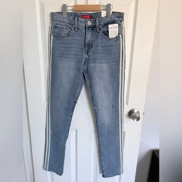 NWT GUESS Mens Light Blue Jeans 31 - Picture 1 of 8